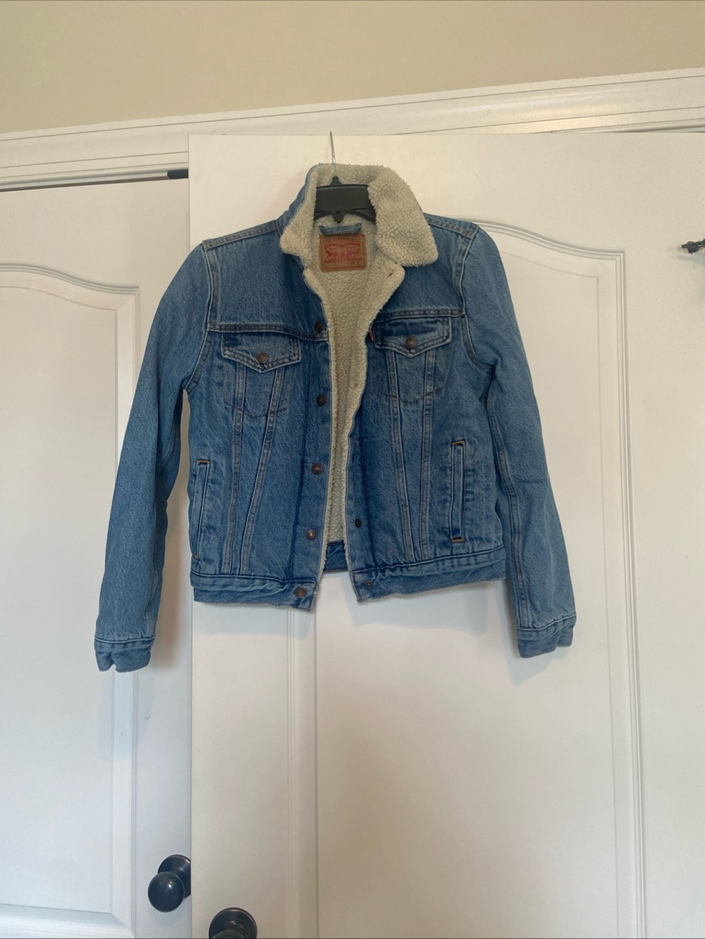 Levi's Light Blue Denim Jacket with Cream Sherpa Collar